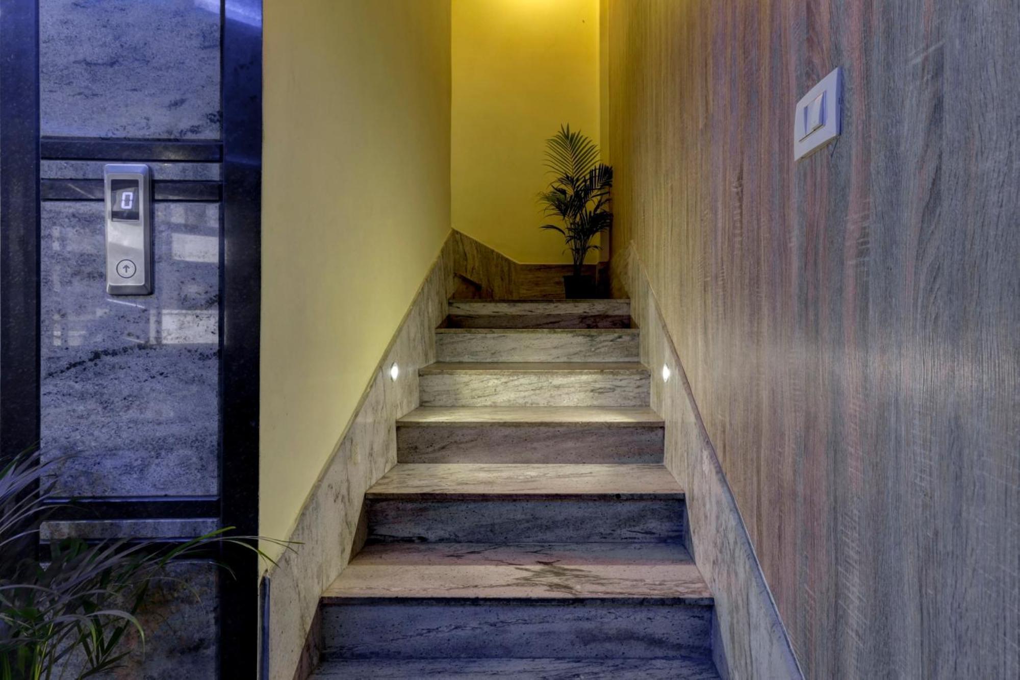 FabExpress Kartika Residency Hotell Bangalore Exteriör bild